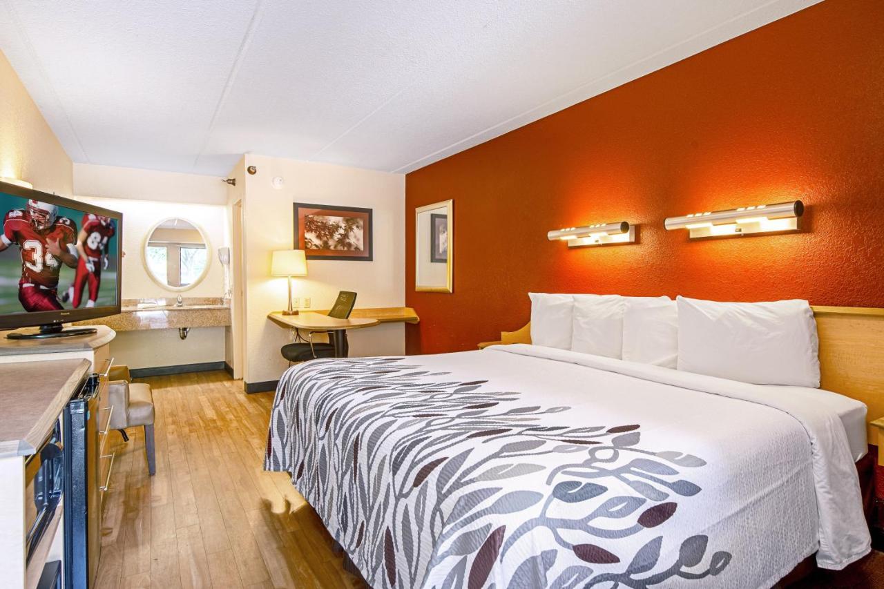 Red Roof Inn Huntington Barboursville Екстериор снимка