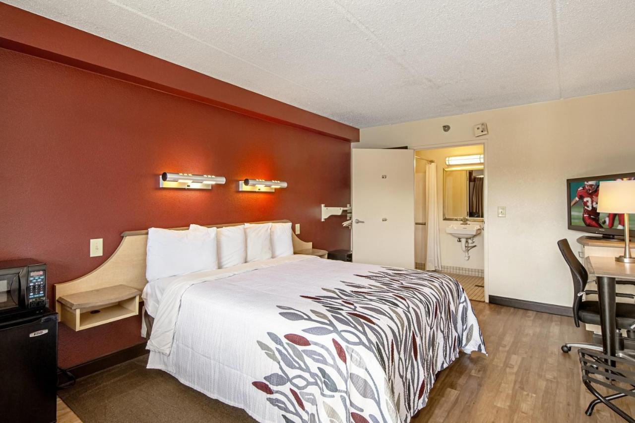 Red Roof Inn Huntington Barboursville Екстериор снимка