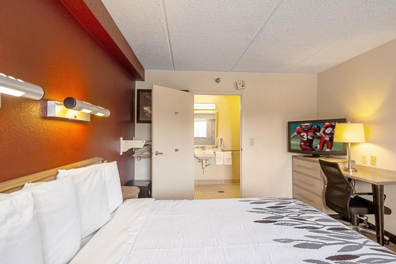 Red Roof Inn Huntington Barboursville Екстериор снимка
