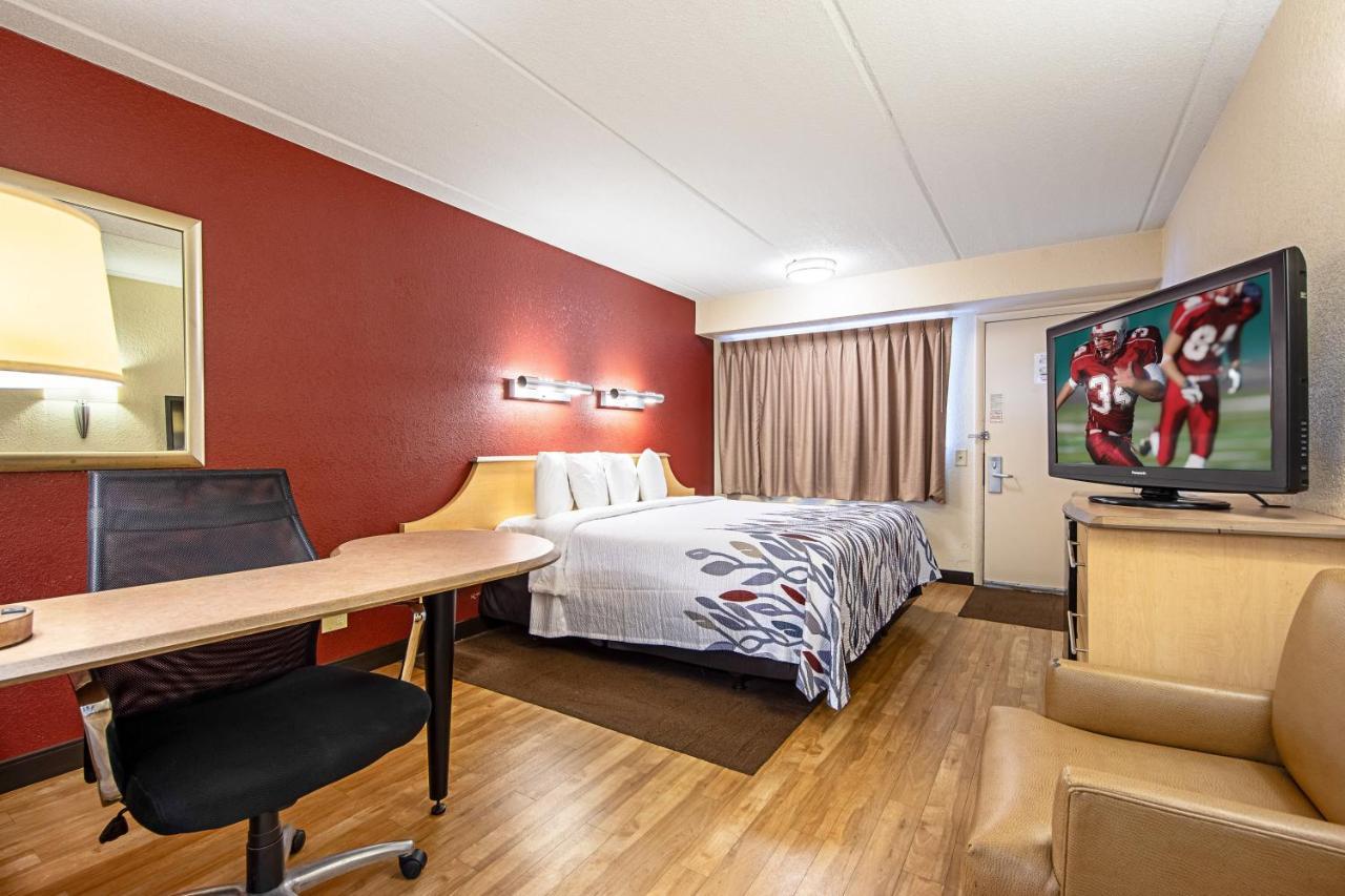 Red Roof Inn Huntington Barboursville Екстериор снимка