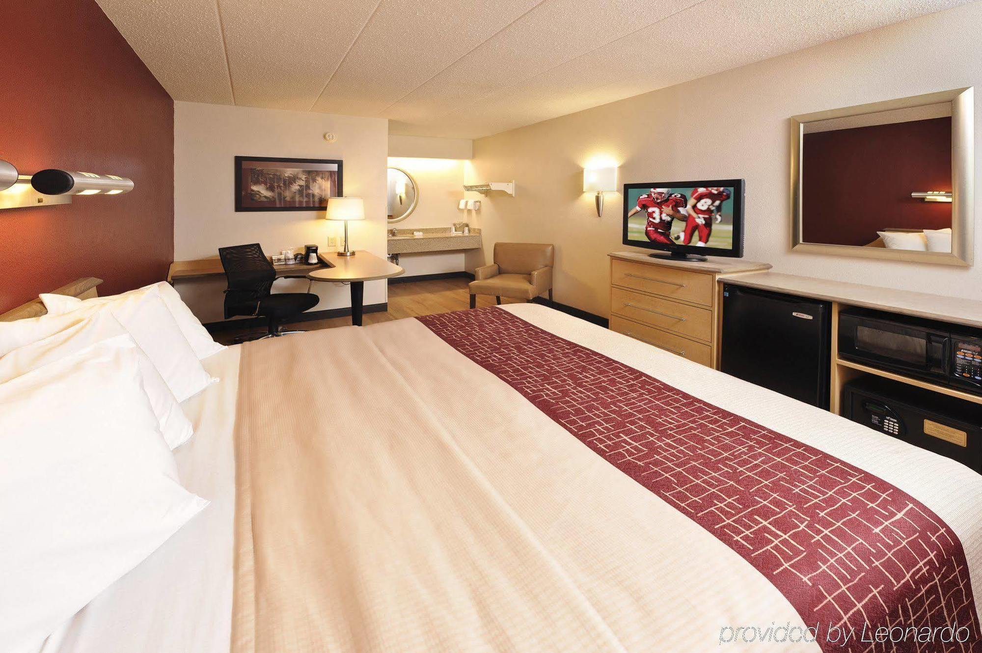 Red Roof Inn Huntington Barboursville Стая снимка